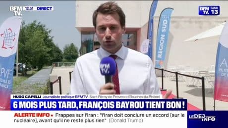 François Bayrou en déplacement à Saint-Rémy-de-Provence pour rencontrer les maires des petites villes de France, six mois après son arrivée à Matignon