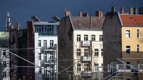 Immobilien: Viele Anleger könnten profitieren: Schadenersatzklage gegen Uni Immo Wohnen ZBI