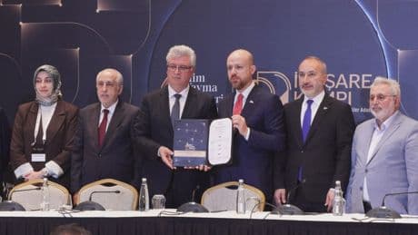 İlim Yayma Ödülleri sahibi bilim insanları 'Sağlıkta Teknolojik İstiklal' bildirisini açıkladı