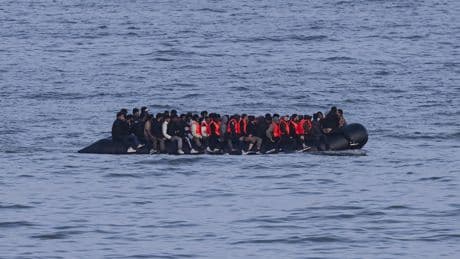 Migrants : au moins 22 morts et des disparus dans un naufrage au large de Lampedusa