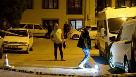 İzmir'de silahlı kavga: 1 ölü