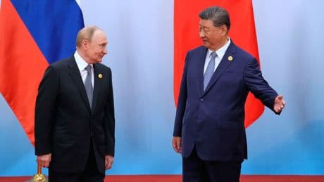 Gipfel in Tianjin: Putin und Xi fordern bei Gipfel in China neue Weltordnung