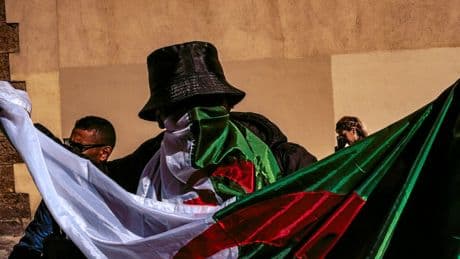 Crise France-Algérie : la diaspora algérienne dans le viseur ?
