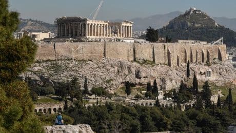 "Une mauvaise image": la Grèce s'indigne contre une publicité d'Adidas utilisant l'Acropole d'Athènes