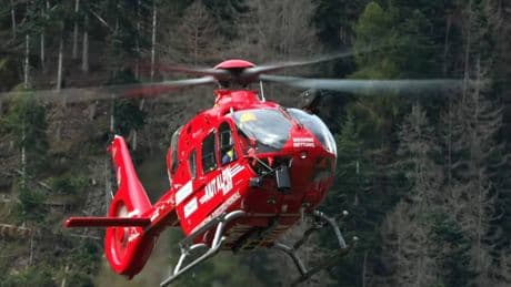 Il salto nel vuoto poi lo schianto a 200 km/h: cos'è successo al turista in Alto Adige