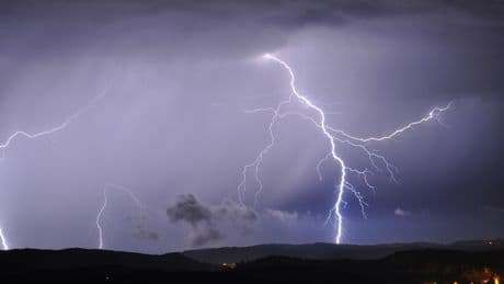 Météo : des orages prévus ce samedi, 5 départements en alerte orange