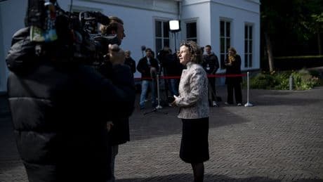 Rechtbank: Faber mocht bed-bad-broodopvang voor ongedocumenteerden in Amsterdam niet beëindigen