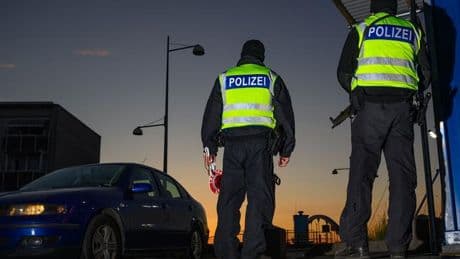 Zurückweisungen an Grenze: Flüchtlingsrat nach Beschluss: Regierung agiert "beschämend"