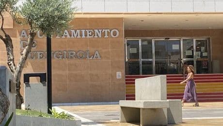 Fuengirola contratará a detectives para vigilar a trabajadores municipales de baja