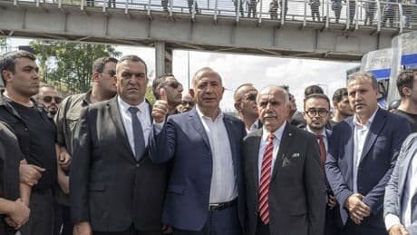 Kayyım Gürsel Tekin'den CHP'lilere giriş yasağı: Liste verdi