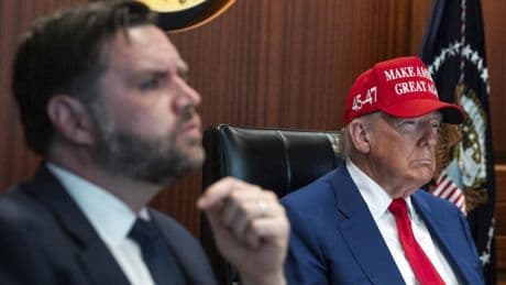 Frappes américaines en Iran: le président Trump est-il soutenu dans son pays?