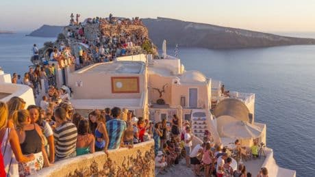Surtourisme : de Montmartre à l’Everest, cinq points noirs de monde