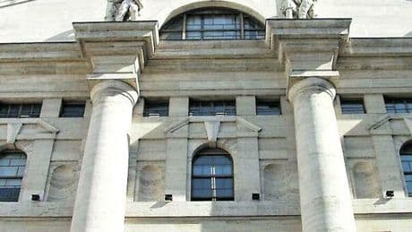 Più Btp italiani e meno bond Ue nei portafogli esteri
