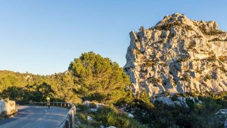 Les Alpilles à vélo, une bouffée d’air et un bain de lumière
