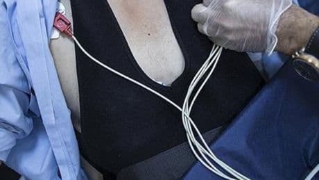 Ülke genelinde yaklaşık 2,5 milyon kişinin kalbi incelendi, 317 bin kişide risk tespit edildi