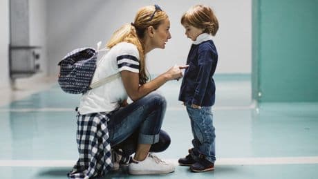 Erziehung: Weniger mit Kindern meckern: Tipps, wie Eltern besser kommunizieren