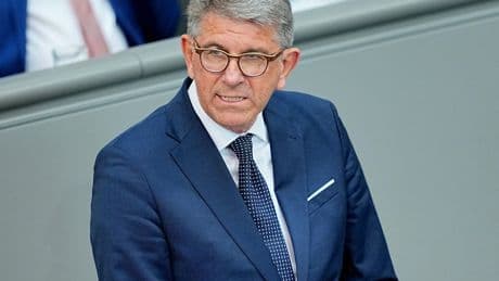 Neue Bundesregierung: Weimer plant Digitalabgabe für Plattformen wie Google und Meta
