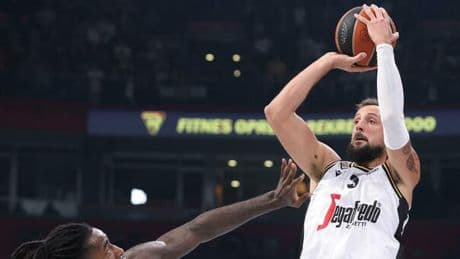 Belinelli si ritira dal basket dopo venti anni. Chi è l'unico italiano ad aver vinto un titolo Nba in carriera