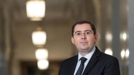 El frenazo del consumo y la inversión por los aranceles está provocando la desaceleración de la economía