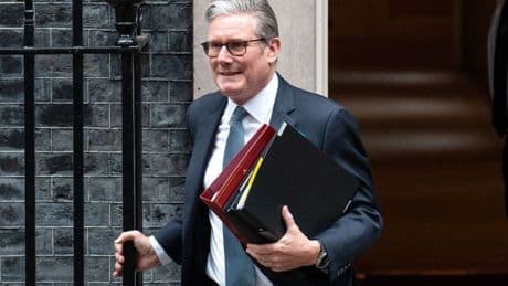 Sir Keir is STILL acting as if everything is fine but it’s clear the biggest job in Britain is simply too big for him