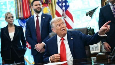 Doctor's 'concern' for Donald Trump's health after three worrying photos in a week