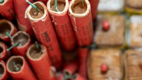 Sachsen-Anhalt: Polizei findet 120 Kilo Pyrotechnik in Wohnung