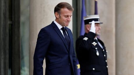 Hidalgo, Mauresmo, Oudéa-Castéra... Macron décore neuf personnalités qui ont œuvré pour la «réussite» des JO 2024