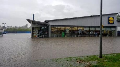 Perth's Lidl forced to shut as downpour floods store's car park