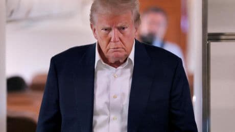 El avión que Qatar le ha regalado a Trump es también un riesgo para la seguridad de EEUU: "Puede que haya 'bichos'"