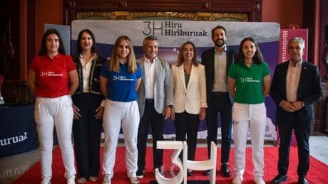 El torneo 3 Hiriburuak de pelota a mano femenina sigue en crecimiento