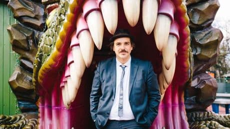 Theaterstück von Ferdinand Schmalz: Die Melone stirbt um Mitternacht