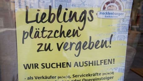 Zusatzleistungen als Anreiz: Womit Arbeitgeber in Stellenanzeigen locken