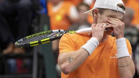 Geen droomdebuut voor Jesper de Jong in Davis Cup: Argentinië aan de leiding
