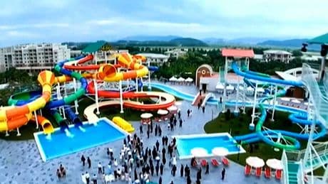 Así es el nuevo resort en la playa de Corea del Norte con centros comerciales y parque acuático