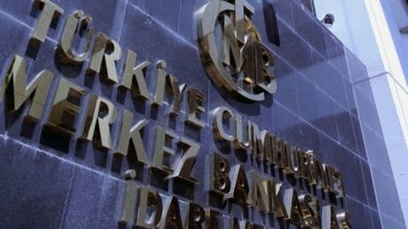 İktidar halktan aldığı faizde tefeciyi solladı