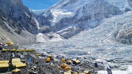 Mount Everest: Zwei Tote in erster Woche der Klettersaison