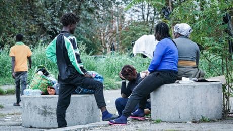 Espulso dopo 142 reati: in Italia serve un curriculum criminale per andarsene
