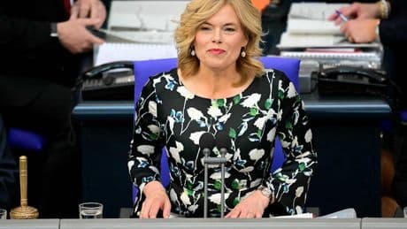 Bundespolitik: Nach Habecks Attacke: Klöckner weist Vorwurf der Parteilichkeit zurück