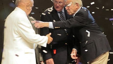 Fallece a los 97 años el astronauta Jim Lovell, origen de "Houston, tenemos un problema"