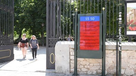 El cierre de El Retiro reabre la grieta: Almeida propone diálogo, mientras Maroto y Maestre rehúyen