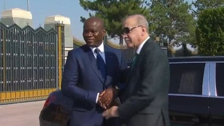 Gabon Cumhurbaşkanı Ankara'da: Başkan Erdoğan resmi törenle karşıladı!