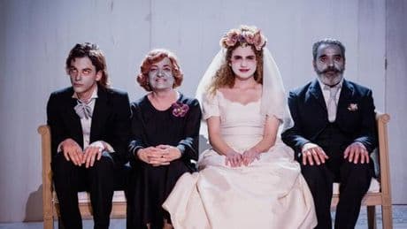Avec « Journée de noces chez les Cromagnons », Wajdi Mouawad signe une tragédie en huis clos