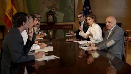 Sumar arremete contra el PSOE tras la reunión de la coalición: "No son conscientes de la gravedad, para llegar a 2027 tienen que moverse"