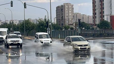 Meteoroloji'den 3 il için kuvvetli yağış uyarısı