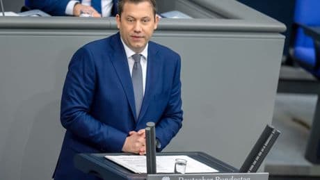 Klingbeil: Bürger sollen Investitionen im Alltag spüren