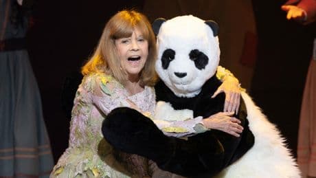 « Il a disparu » : Chantal Goya se fait voler son costume de Pandi Panda lors d’un concert à Mulhouse