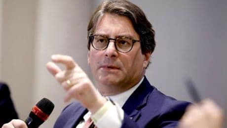 Intesa, 10 miliardi di finanziamenti per tutte le imprese che assumono