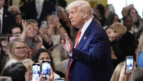 Nuevo giro de Trump: busca subir los impuestos a &quot;los más ricos&quot;