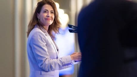 La presidenta de Paradores dice que &quot;se ha pretendido manchar la imagen&quot; de la cadena con la &quot;fake news&quot; de la fiesta de Ábalos