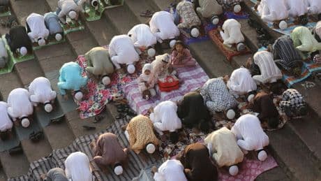 Obiettivo sharia: come i Fratelli Musulmani mirano a trasformare la Francia